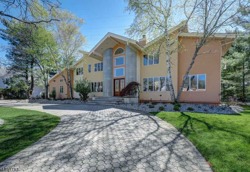 4 Dartmouth Ct - Photo 1