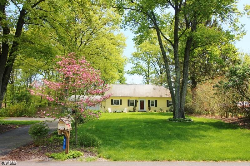 73 Valley View Rd - Photo 1
