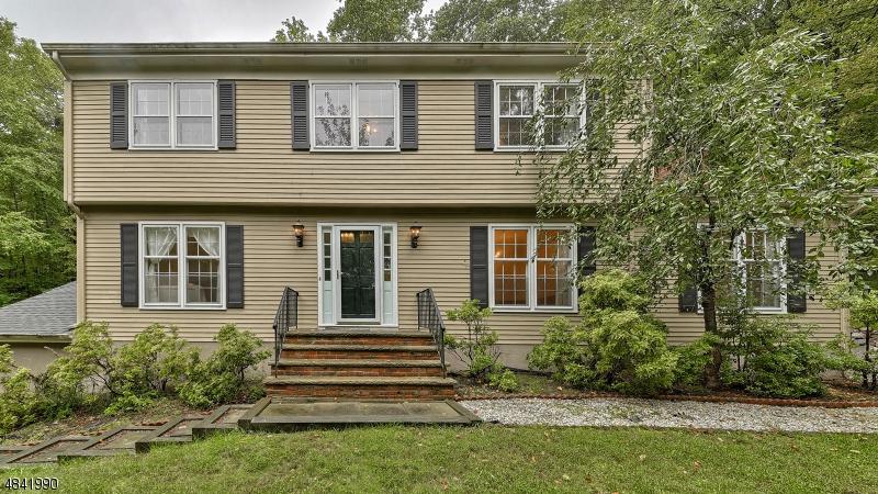 608 Mountain Rd - Photo 1