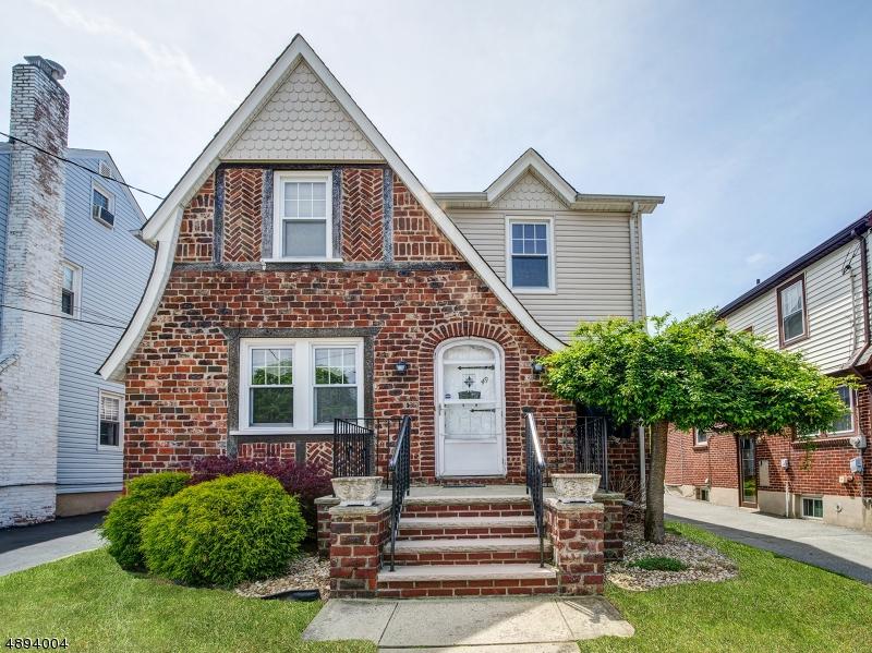 49 Berkeley Ave - Photo 1