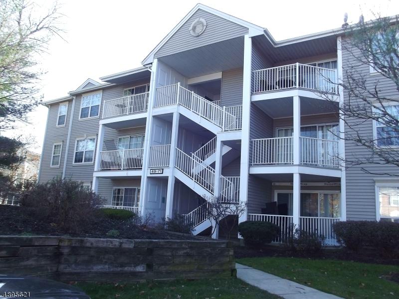 67 Lindsey Ct - Photo 1