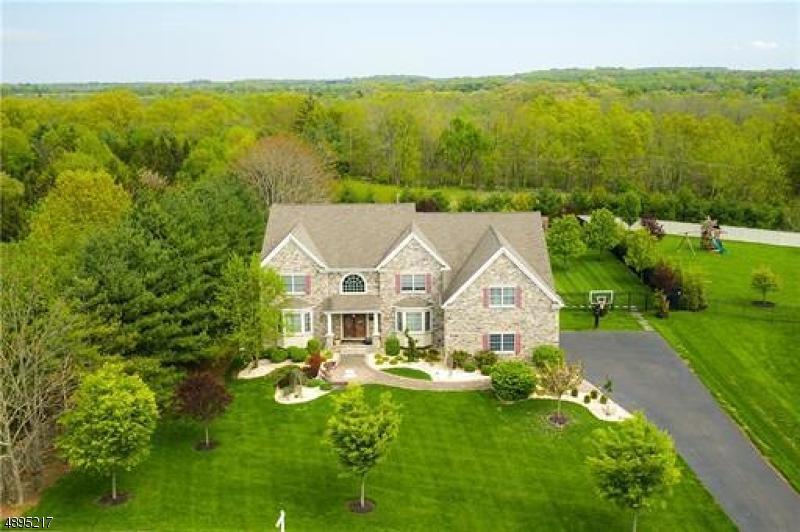 11 Rockledge Ct - Photo 1