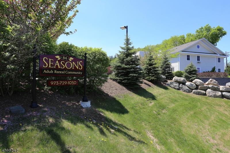 84 Sparta Ave - Apt. 108 - Photo 1
