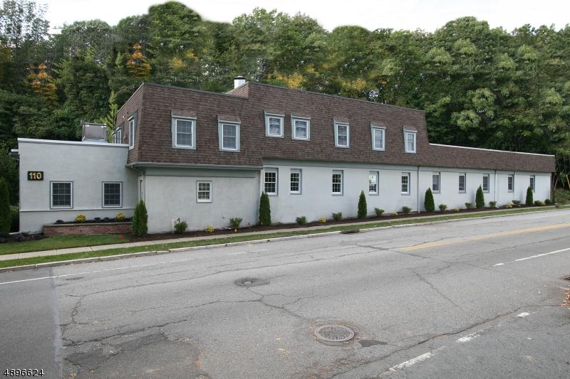 110 Fairview Ave - Photo 1