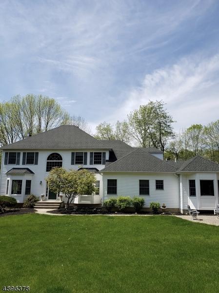 4 Fox Hollow Way - Photo 1