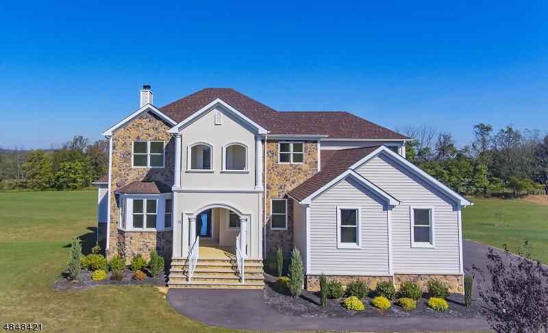 11 Green Valley Way - Photo 1