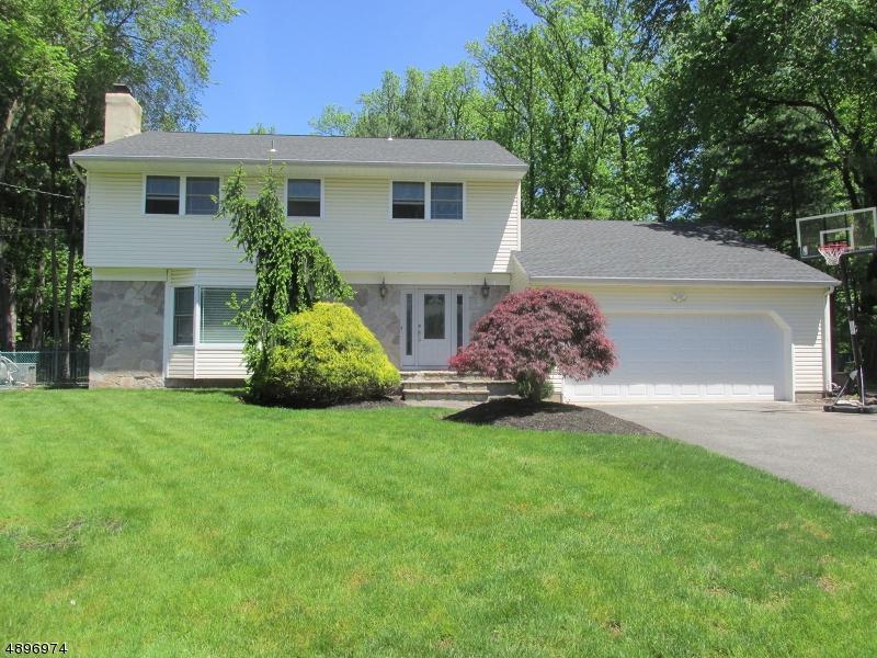 15 Renee Ct - Photo 1