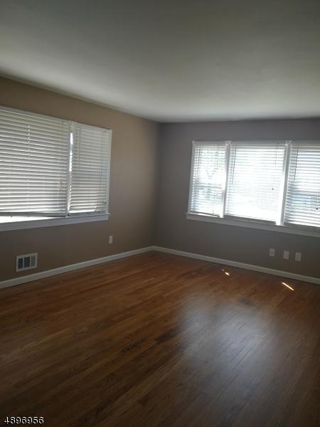 7 Stanford Dr Apt 1A - Photo 1