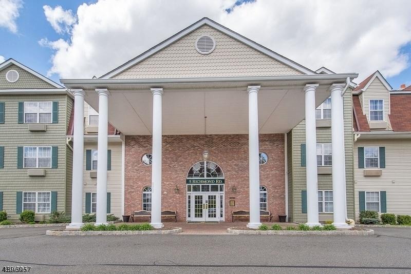 5202 Richmond Rd - Photo 1