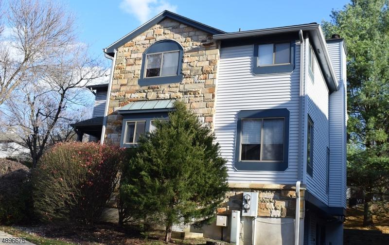 54 Overlook Dr - Photo 1