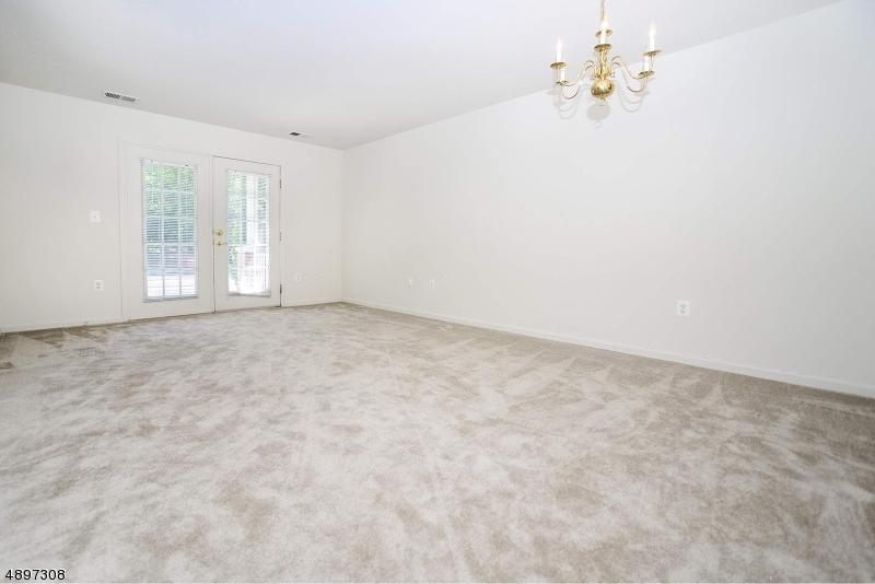 121 Courter Rd - Photo 1