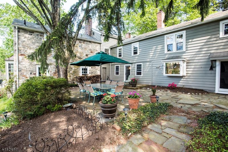 51 Mott Rd - Photo 1
