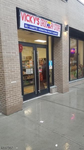 156 Adams St - Photo 1