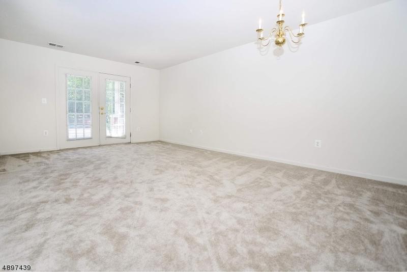 121 Courter Rd - Photo 1