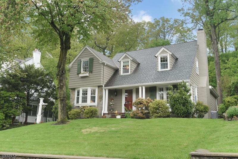 580 Highland Ave - Photo 1