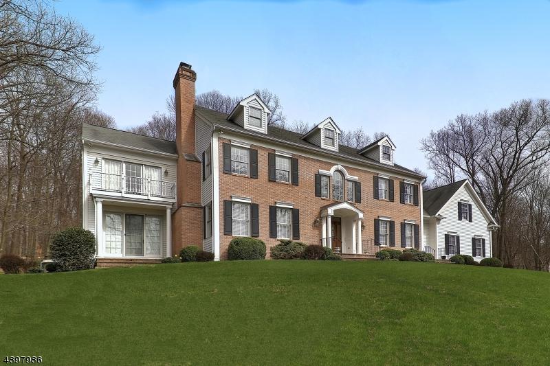 7 Woodlawn Terrace - Photo 1