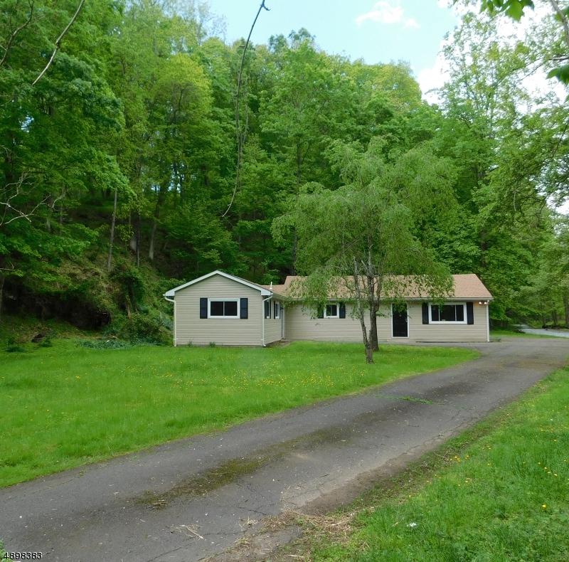 277 Javes Rd - Photo 1