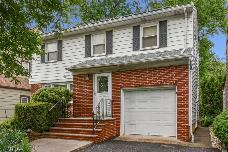 27 Decker Ave - Photo 1