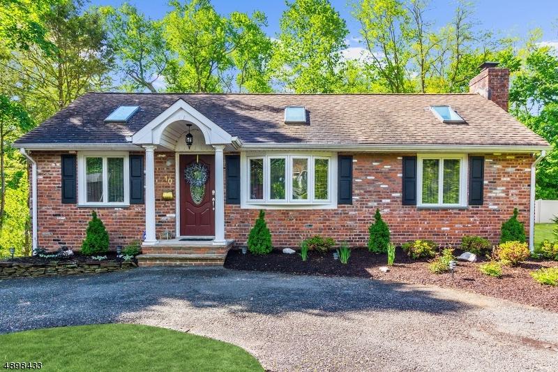 10 Cedar Rd - Photo 1