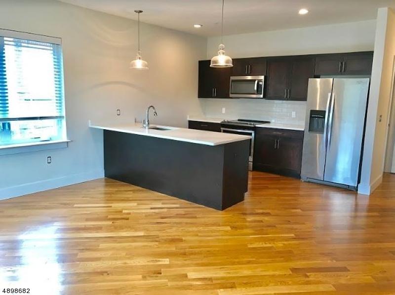 44 Main St - Photo 1