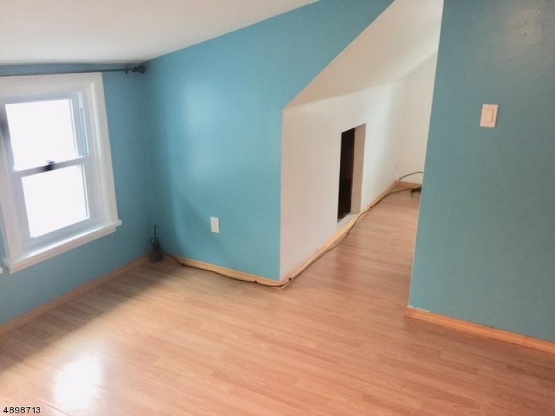 376 Shoreland Cir - Photo 1
