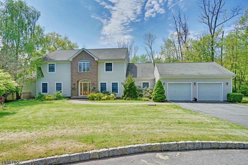 9 Nuthatch Ct - Photo 1