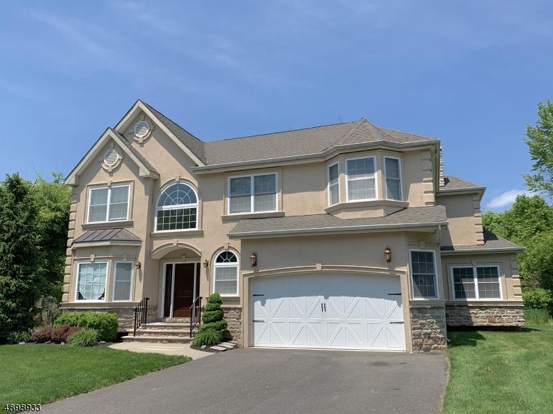 9 Henry St - Photo 1