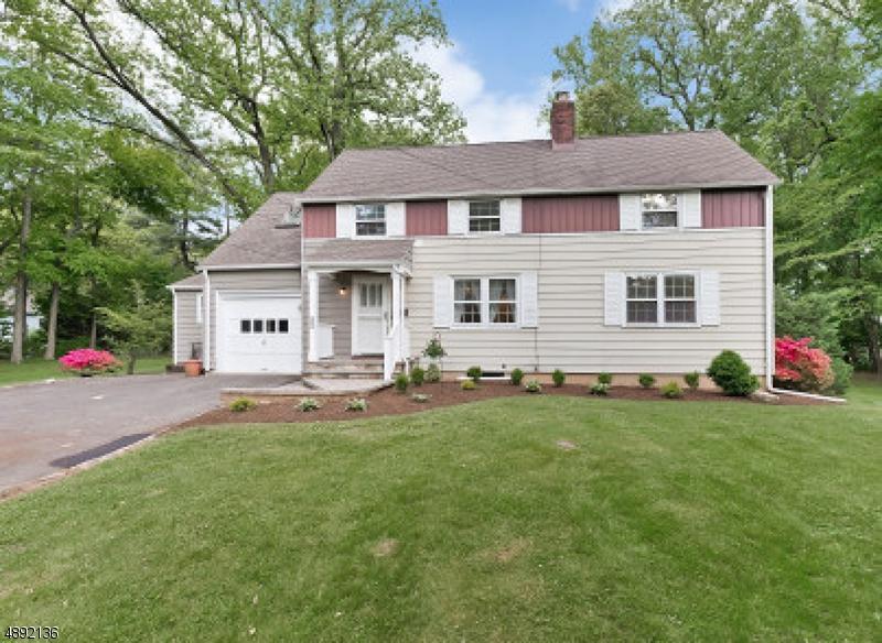 256 Evergreen Ct - Photo 1