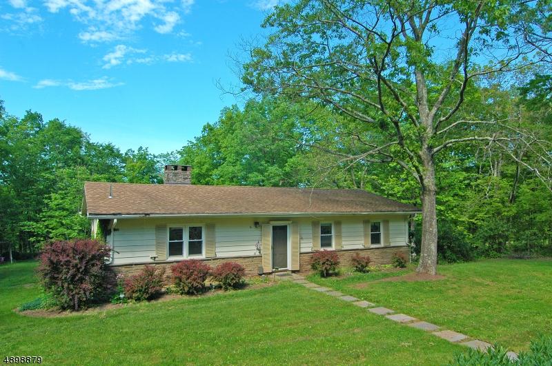 6 Circle Dr - Photo 1