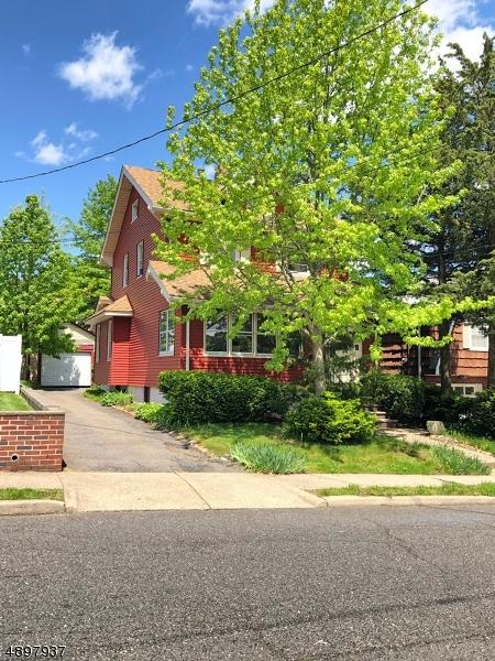 191 Oakwood Ave - Photo 1