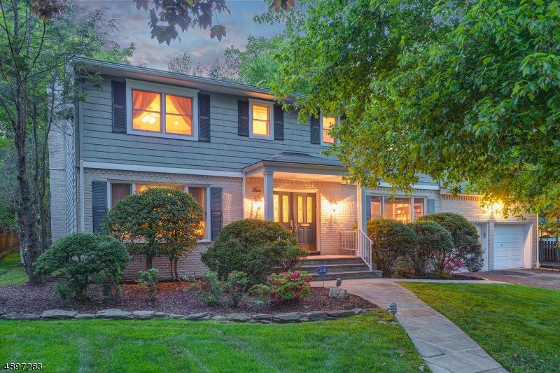 4 Forest Dr - Photo 1