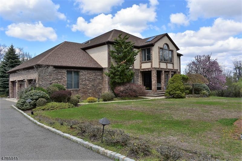 725 Totowa Rd - Photo 1