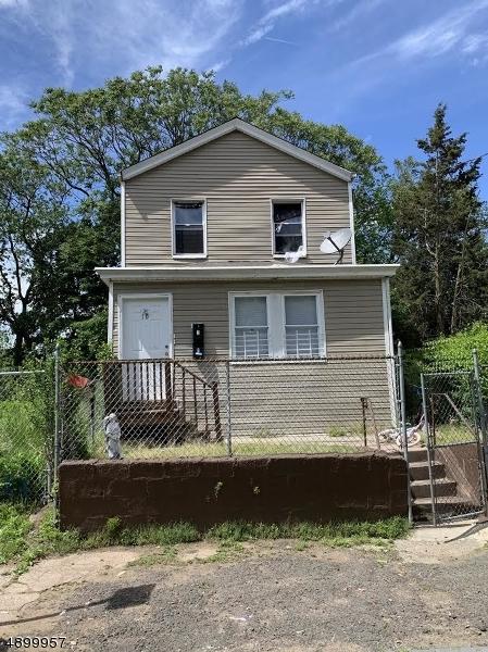 10 Watson St - Photo 1