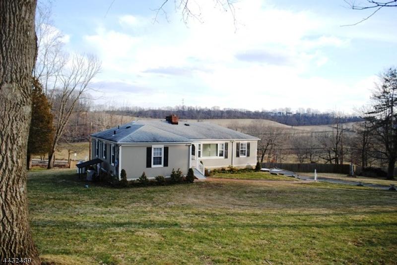 14 Crestview Dr - Photo 1