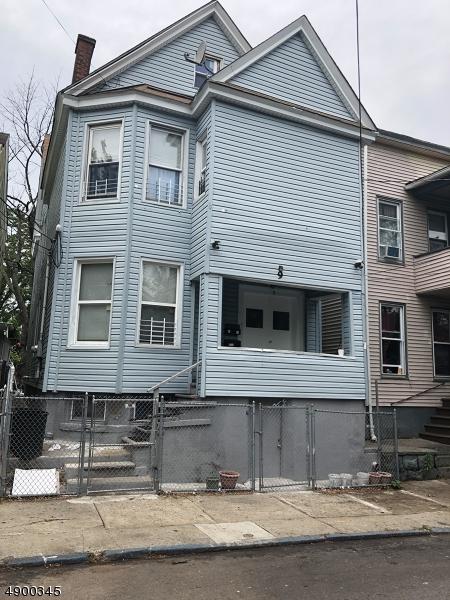 9 Garrison St - Photo 1