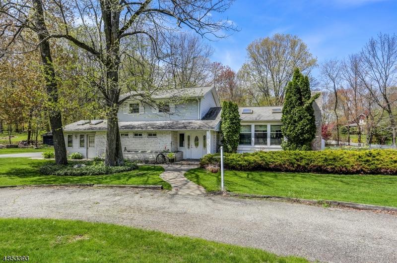3 Longview Dr - Photo 1