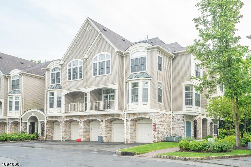 113 Regal Blvd - Photo 1