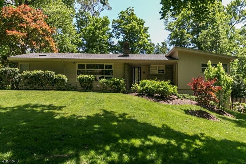 29 Plymouth Dr - Photo 1