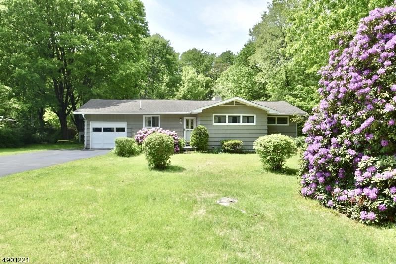 69 Maryann Rd - Photo 1
