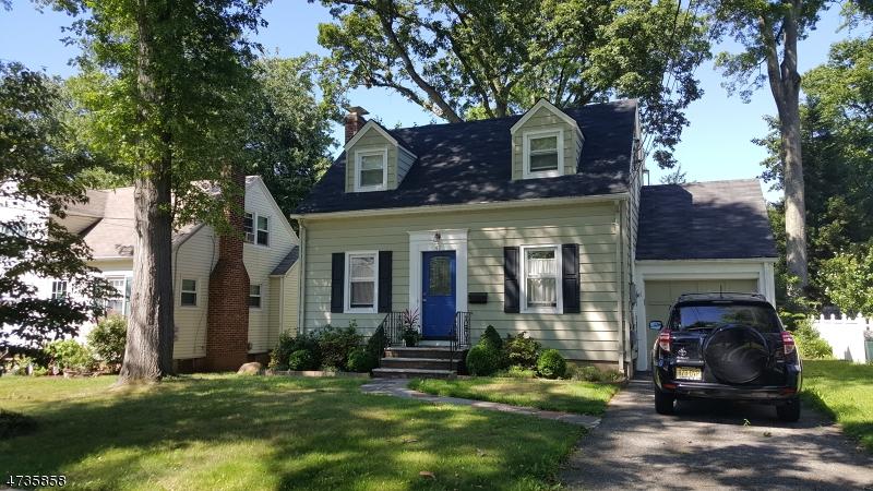 42 Irving Ave - Photo 1