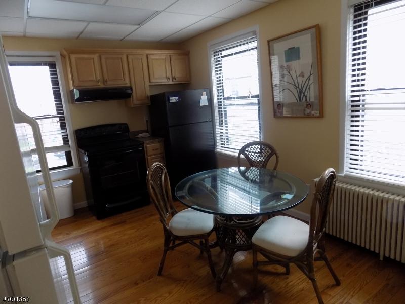 425 Westfield Ave - Photo 1