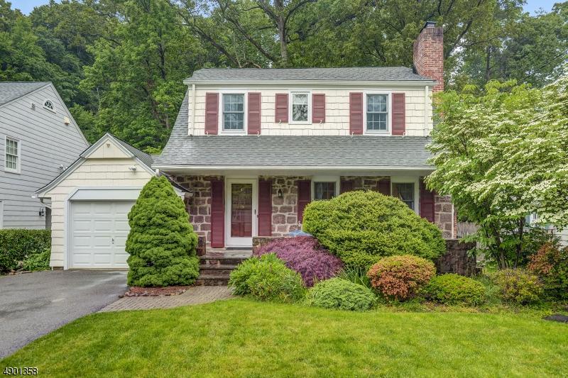 19 Oak Hill Rd - Photo 1