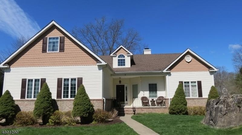 12 Fox Hollow Way - Photo 1