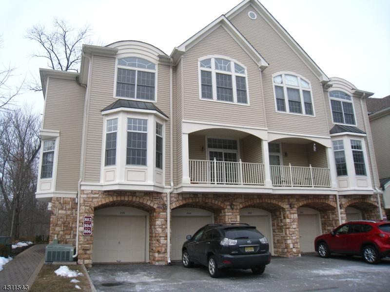 806 Kensington Lane - Photo 1