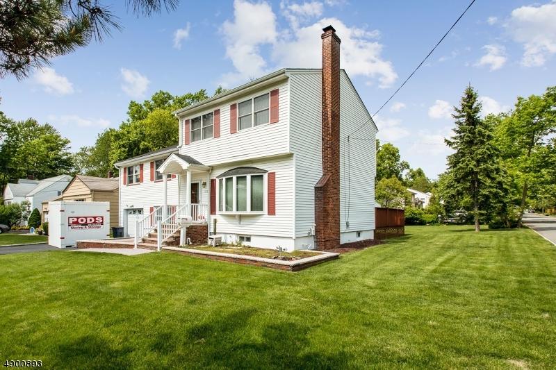 189 Grove Ter - Photo 1