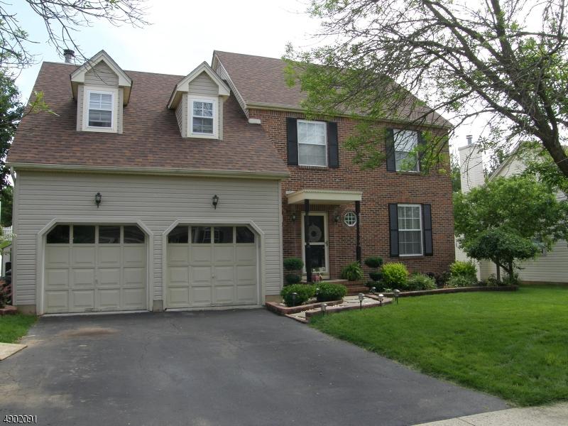 4 Melanie Ln - Photo 1