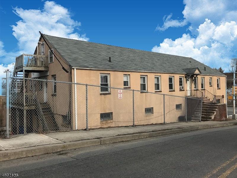 203 Woonton Ave. Apt 3 - Photo 1
