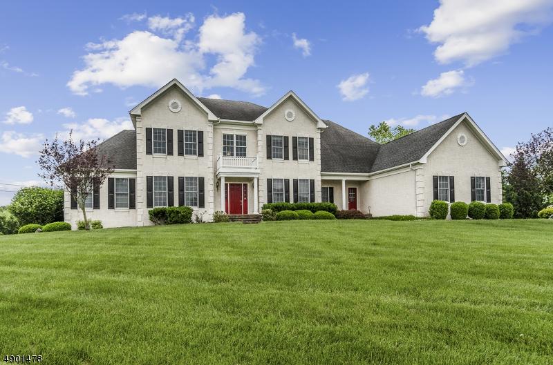 10 Claridge Lane - Photo 1