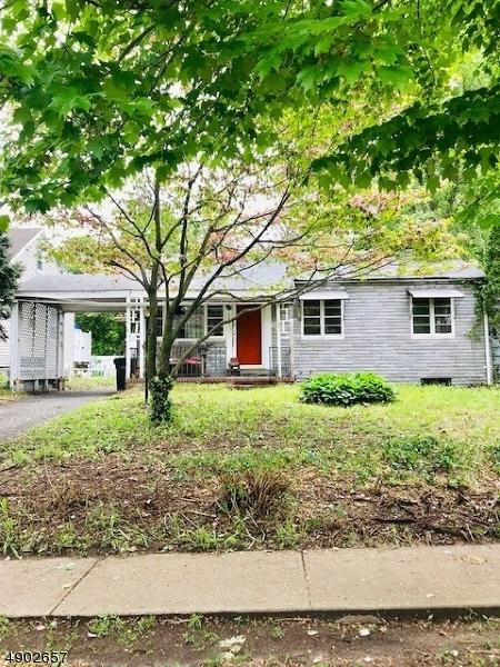 582 Main St - Photo 1