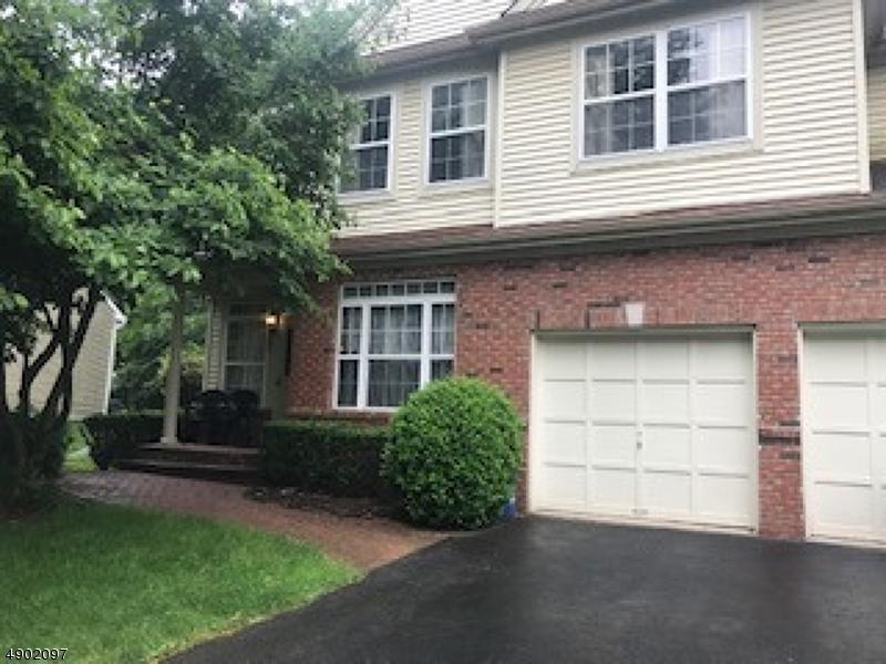 16 Rutgers Ln - Photo 1
